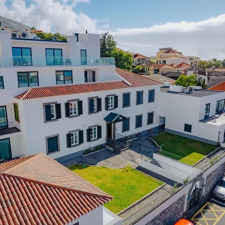 Flh A Quinta Do Conde Yellow Balcony Flats Apartment