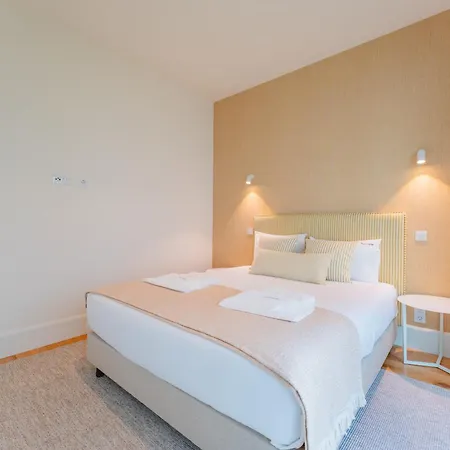 Flh A Quinta Do Conde Yellow Balcony Flats