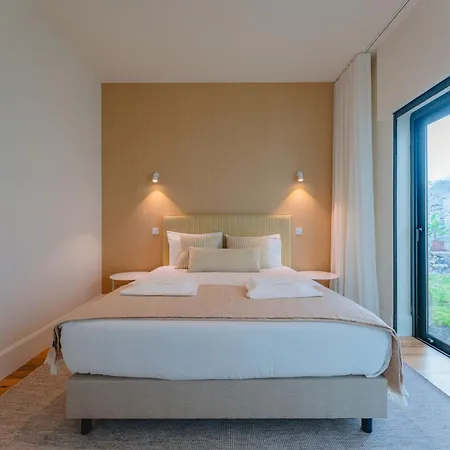 Flh A Quinta Do Conde Yellow Balcony Flats