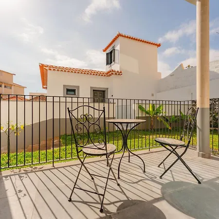 Flh A Quinta Do Conde Yellow Balcony Flats